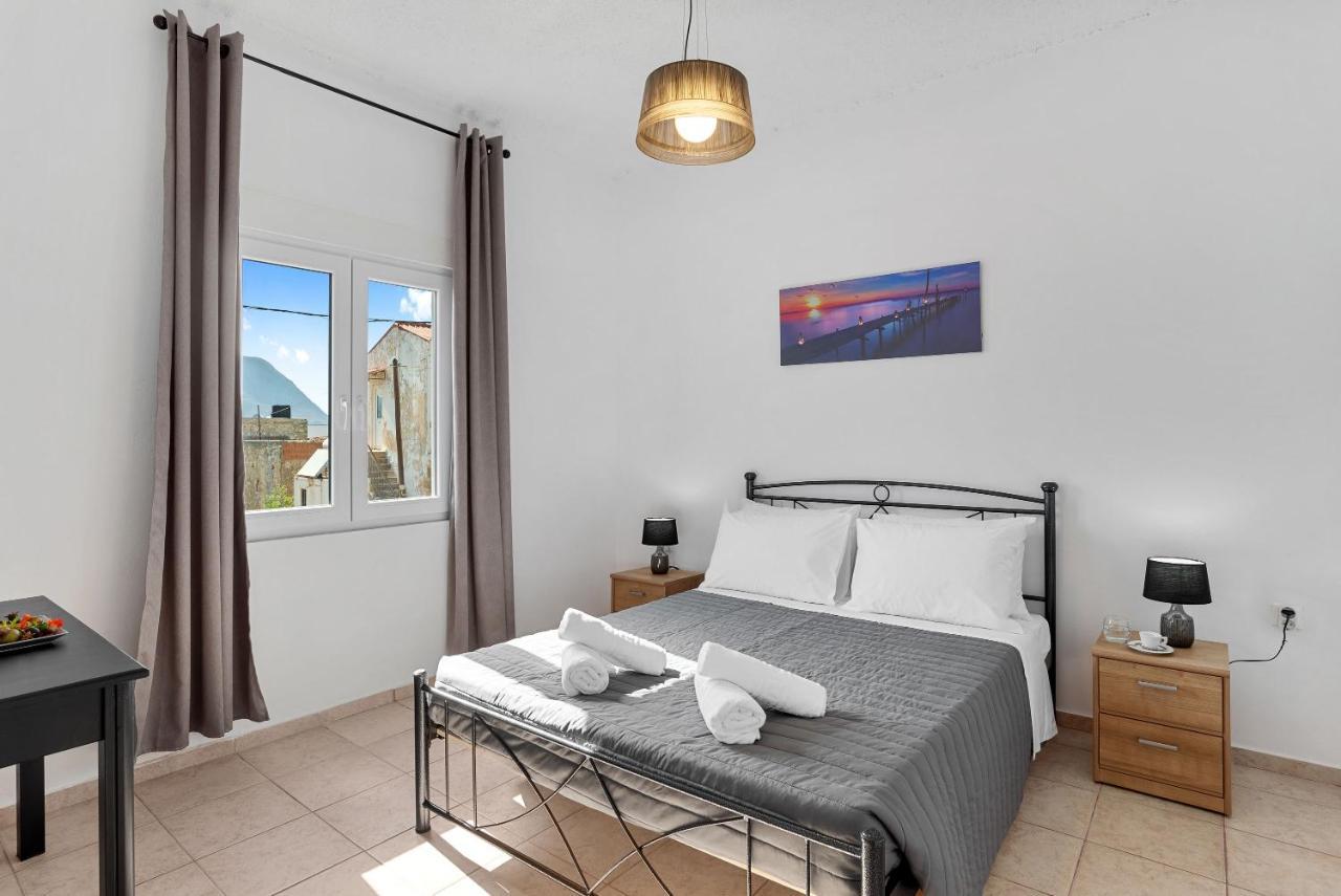 Bella-Maria At Aptera With Mountain And Sea View !! Chania  Екстер'єр фото