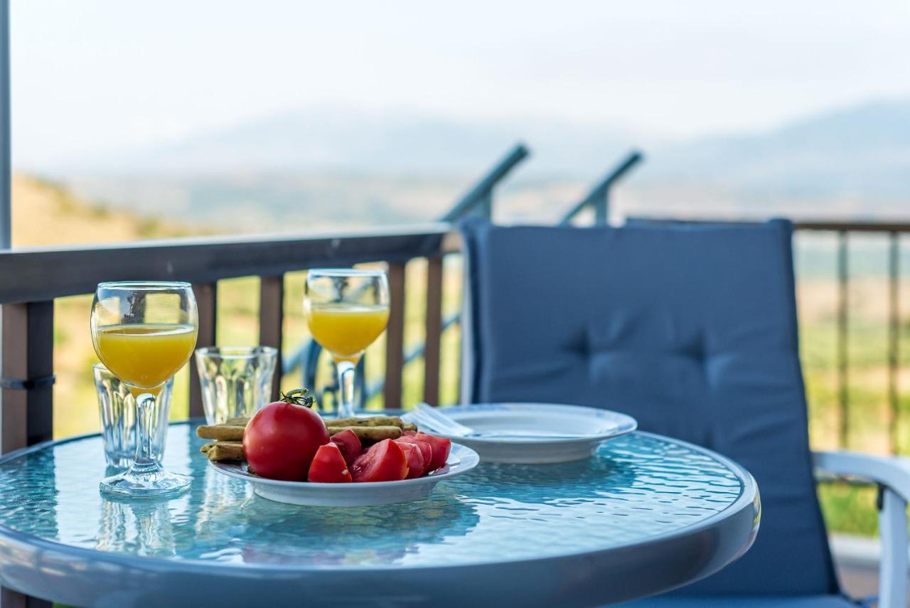 Bella-Maria At Aptera With Mountain And Sea View !! Chania  Екстер'єр фото