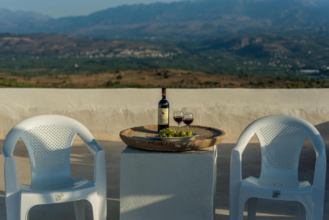Bella-Maria At Aptera With Mountain And Sea View !! Chania  Екстер'єр фото